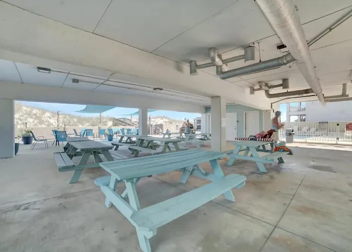 Romar 213 By Current Tides Vacation Holiday home *